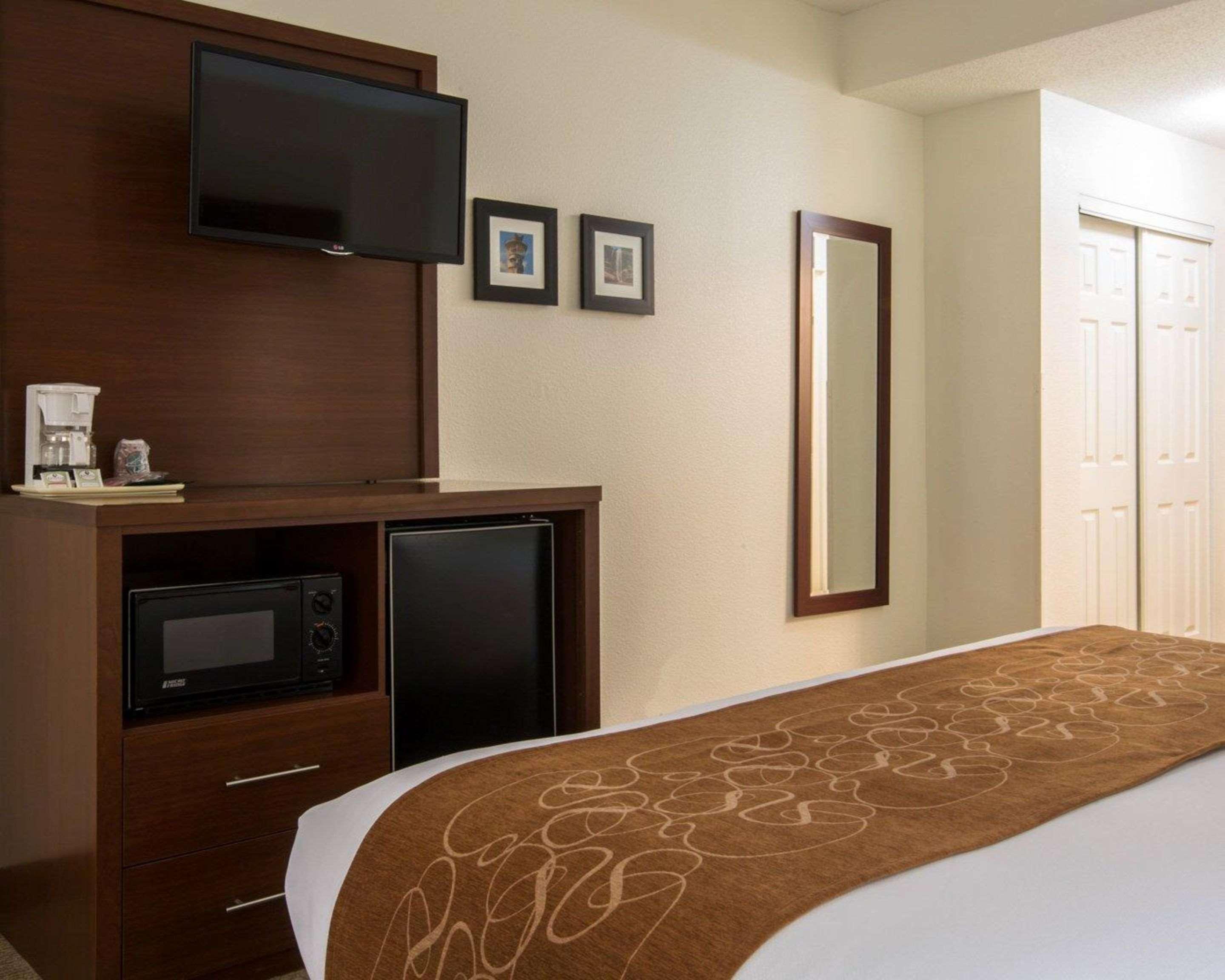 คอมฟอร์ต สวีท Hotel คัมมิง ภายนอก รูปภาพ