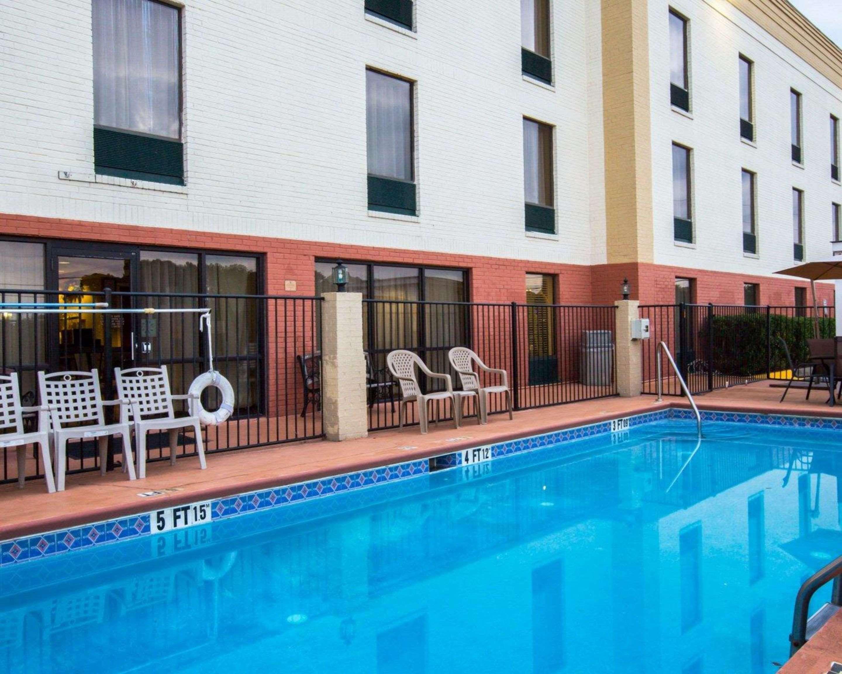 คอมฟอร์ต สวีท Hotel คัมมิง ภายนอก รูปภาพ