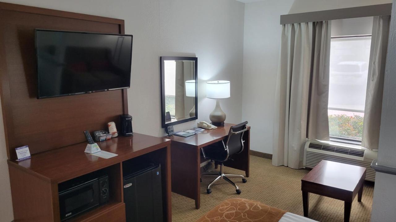 คอมฟอร์ต สวีท Hotel คัมมิง ภายนอก รูปภาพ