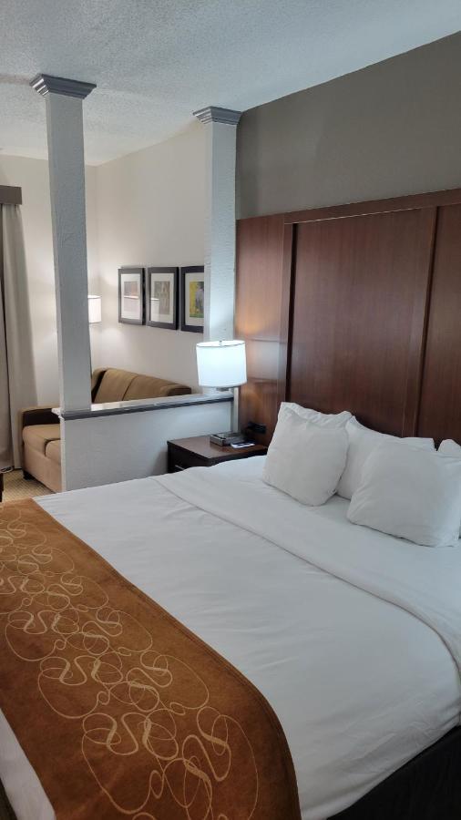 คอมฟอร์ต สวีท Hotel คัมมิง ภายนอก รูปภาพ