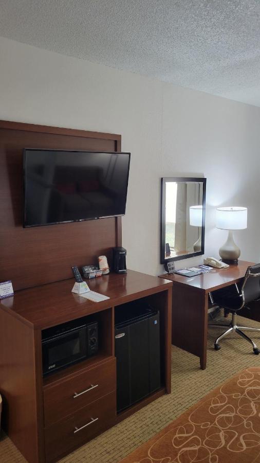 คอมฟอร์ต สวีท Hotel คัมมิง ภายนอก รูปภาพ