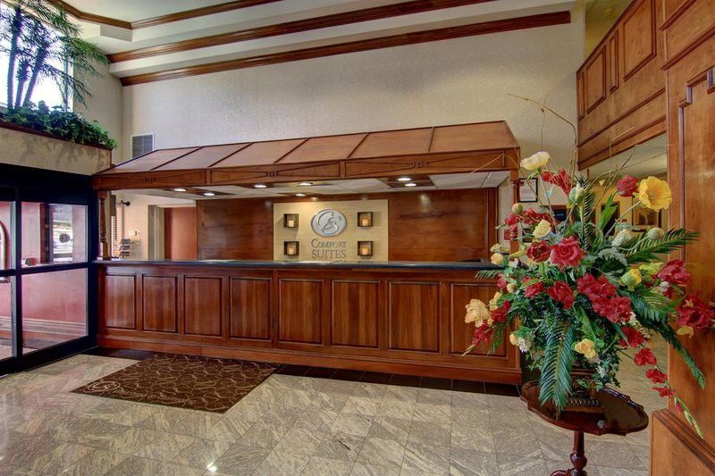คอมฟอร์ต สวีท Hotel คัมมิง ภายนอก รูปภาพ